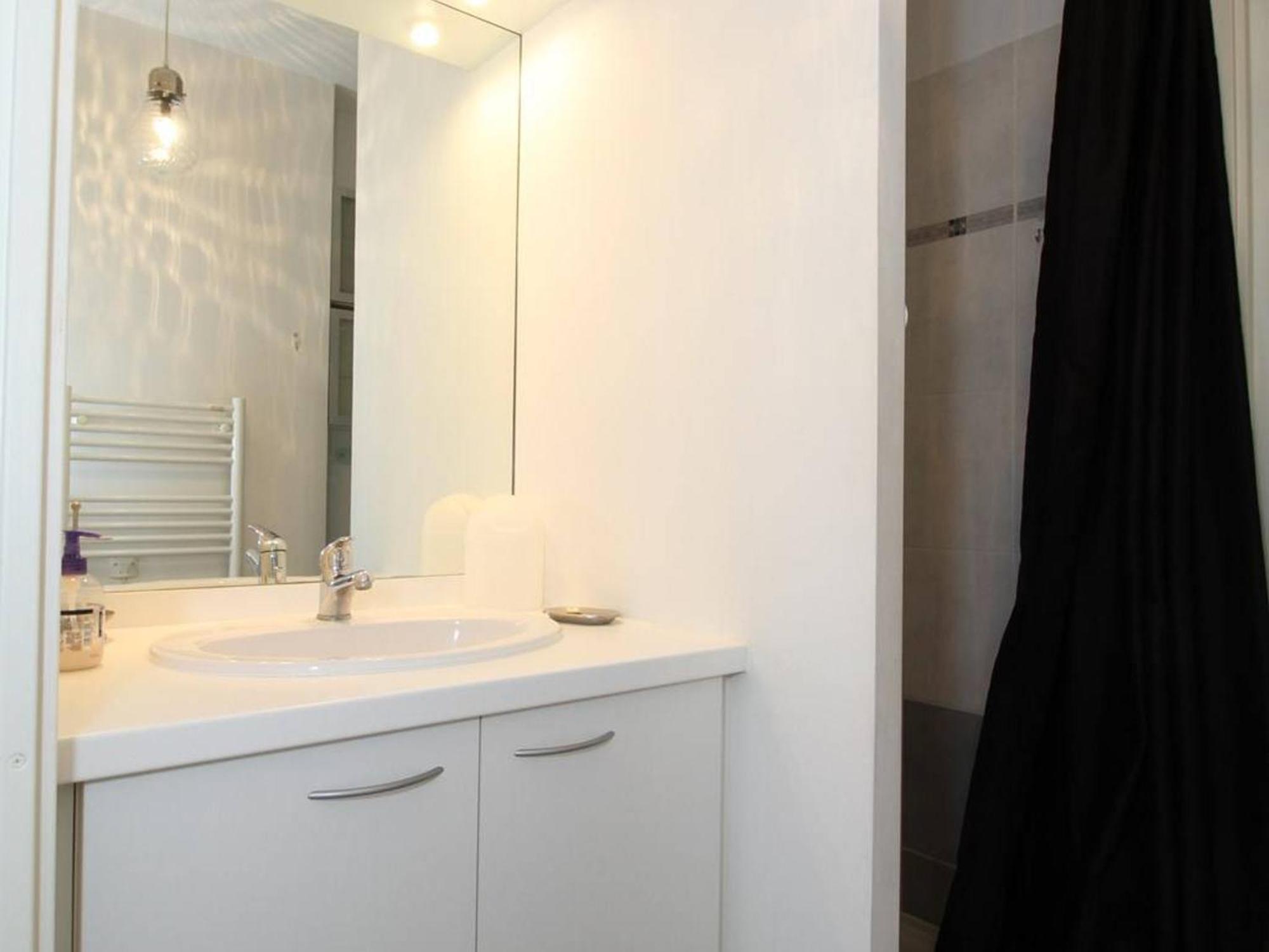 Appartement T2 Avec Terrasse, Proche Thermes, Garage Et Wifi - Balaruc-Les-Bains - Fr-1-553-182 Exterior foto