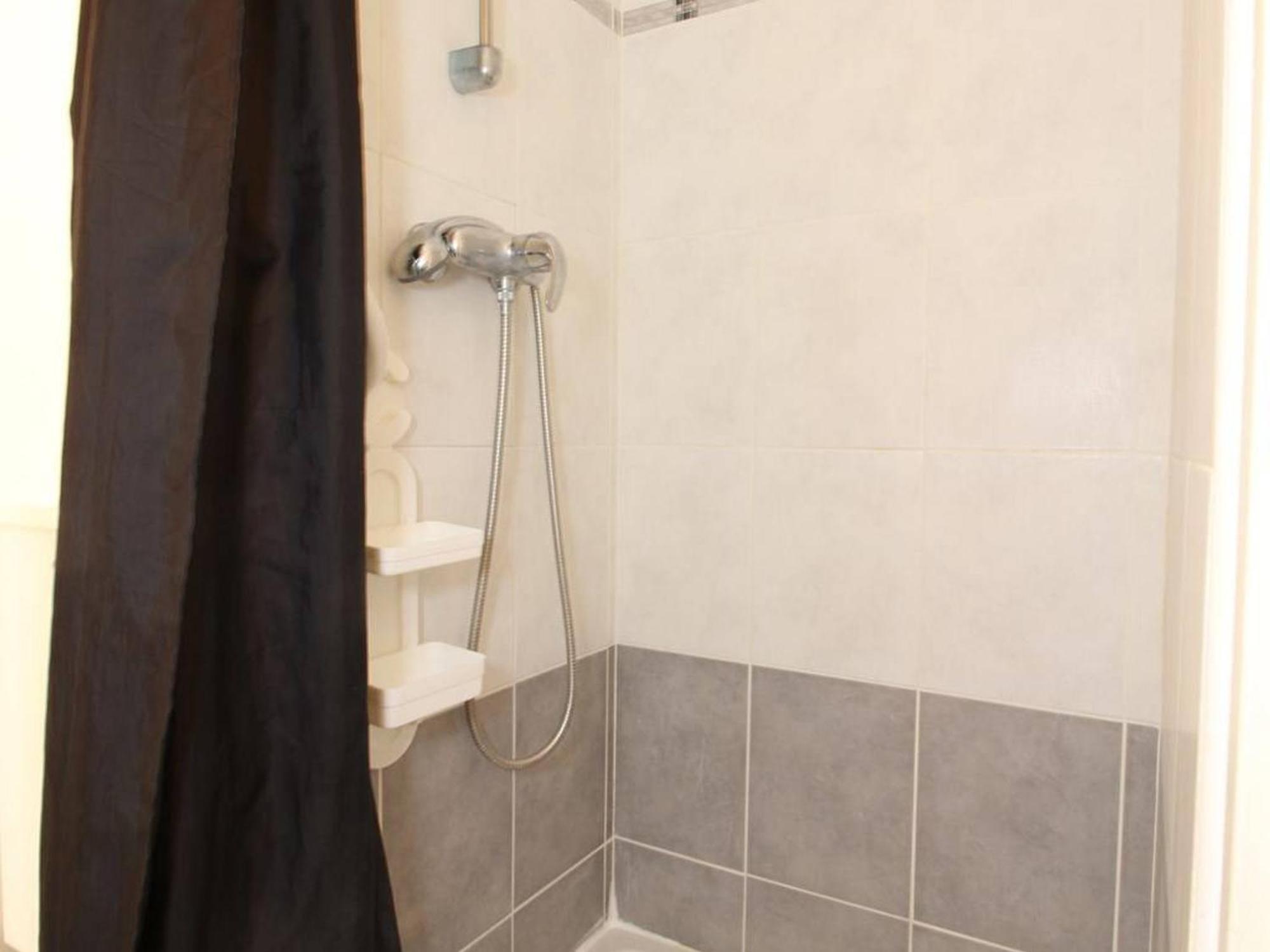 Appartement T2 Avec Terrasse, Proche Thermes, Garage Et Wifi - Balaruc-Les-Bains - Fr-1-553-182 Exterior foto